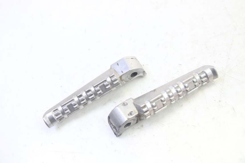 photo de PAIA DI PEDANE POSTERIORI YAMAHA X-MAX XMAX 125 (2010 - 2013) - Vista principale