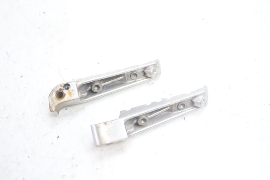 photo de PAIA DI PEDANE POSTERIORI YAMAHA X-MAX XMAX 125 (2010 - 2013) - Altra angolazione