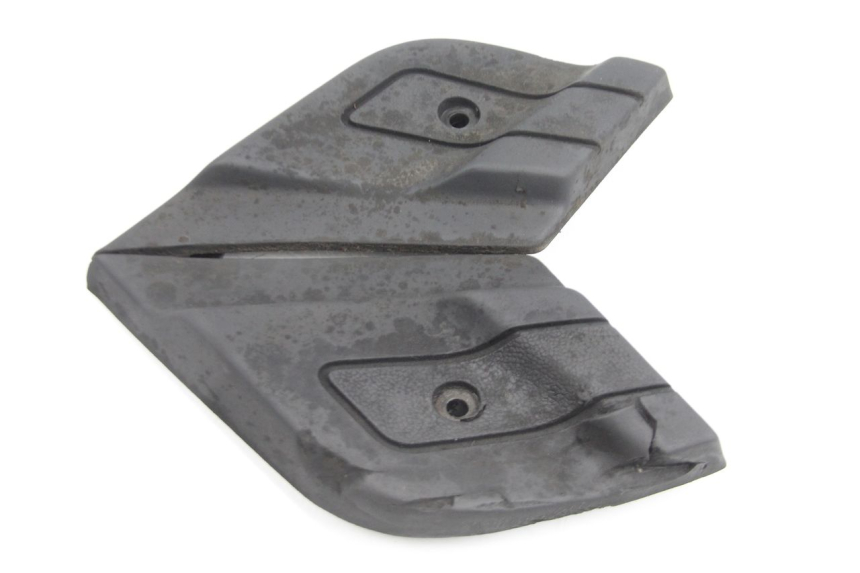 photo de PAIA DI PEDANE POSTERIORI PIAGGIO X9 EVOLUTION 125 (2003 - 2007) - Zoom sullo stato d'uso