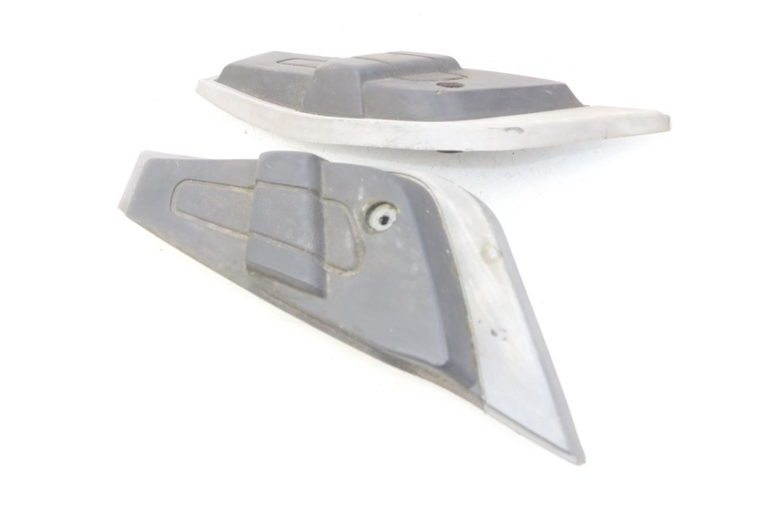 photo de PAIA DI PEDANE POSTERIORI PIAGGIO X9 EVOLUTION 500 (2003 - 2005) - Altra angolazione