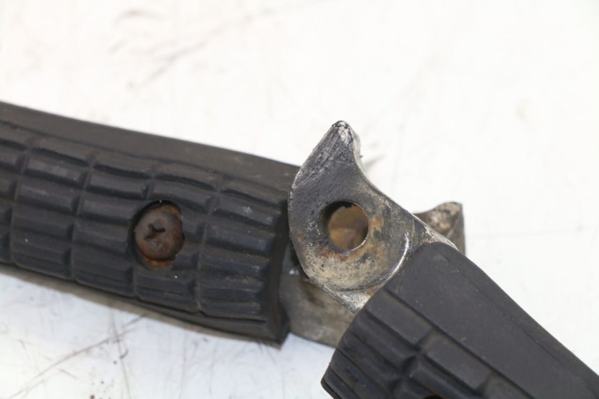 photo de COPPIA PEDANE POSTERIORI YAMAHA XJS DIVERSION 600 (1997 - 1999) - Altra angolazione