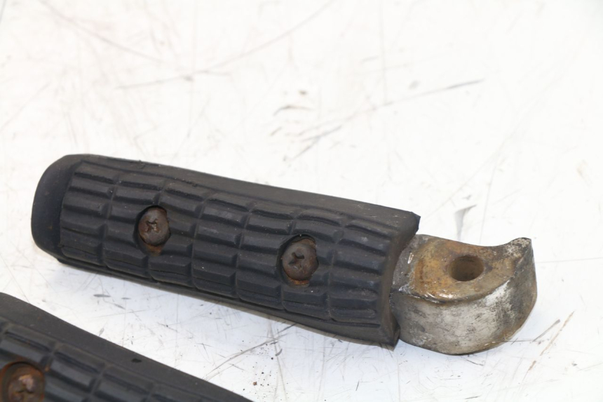 photo de COPPIA PEDANE POSTERIORI YAMAHA XJS DIVERSION 600 (1997 - 1999) - Vista d'insieme del prodotto