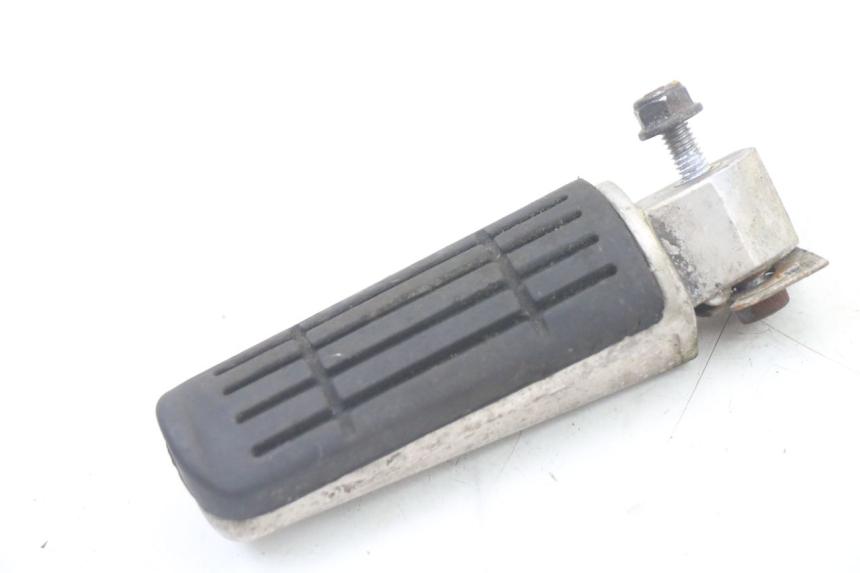 photo de PEDANA POSTERIORE YAMAHA FZ6 FAZER S2 600 (2007 - 2011) - Zoom sullo stato d'uso