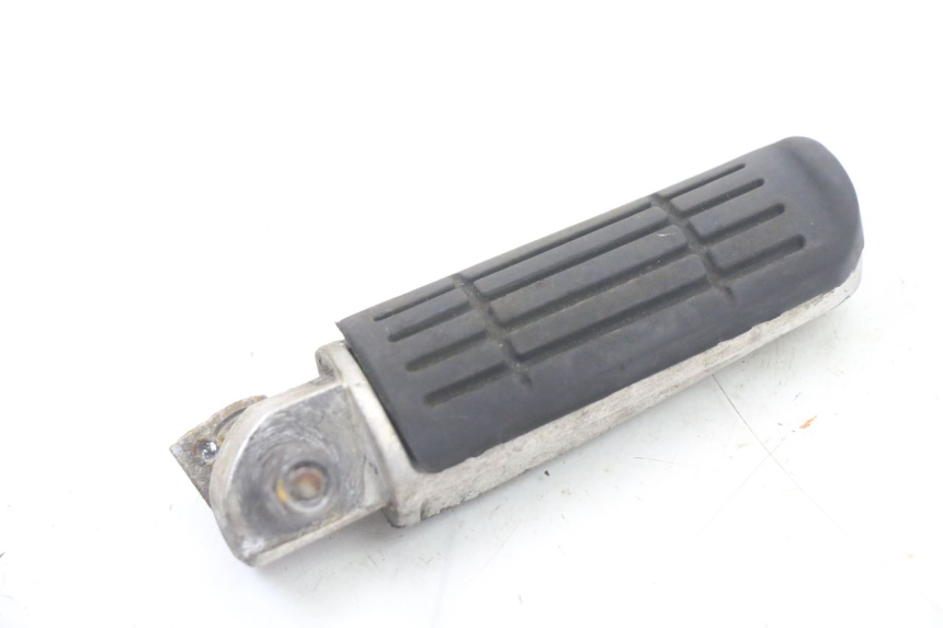 photo de PEDANA POSTERIORE YAMAHA FZ6 FAZER S2 600 (2007 - 2011) - Altra angolazione