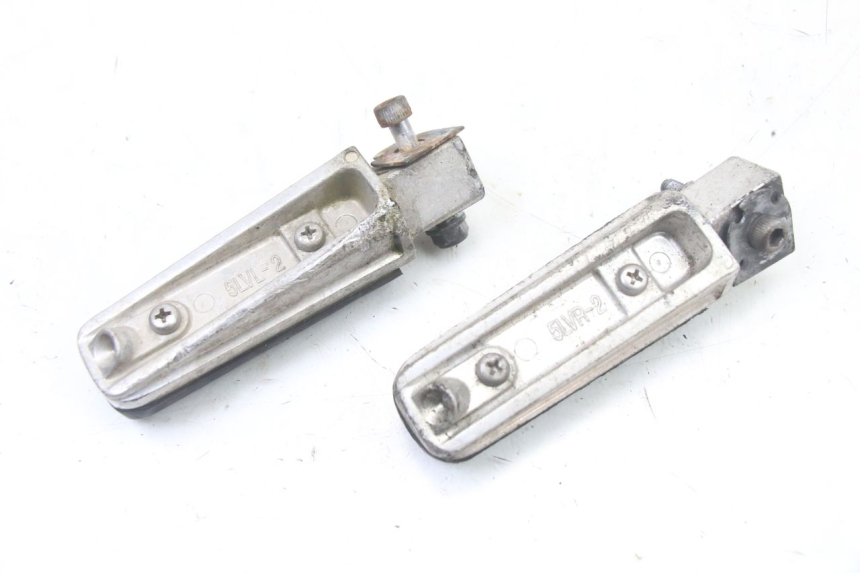 photo de PEDANA POSTERIORE YAMAHA FZ6 FAZER S2 600 (2007 - 2011) - Dettagli dei punti di fissaggio