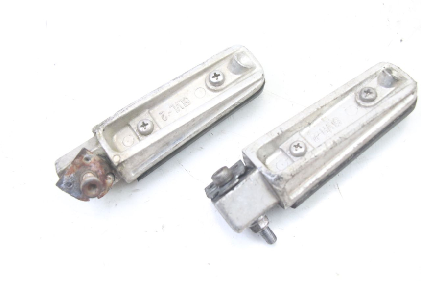 photo de PEDANA POSTERIORE YAMAHA FZ6 FAZER S2 600 (2007 - 2011) - Stato della superficie e materiale