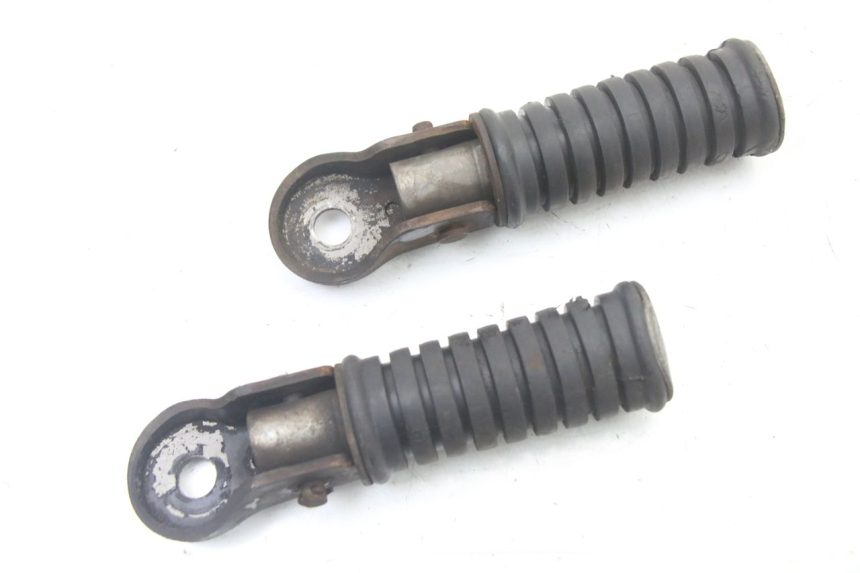 photo de PAIA DI PEDANE POSTERIORI YAMAHA SR 125 (1982 - 2003) - Primo piano tecnico