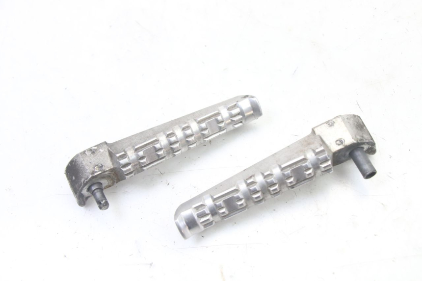 photo de COPPIA PEDANE POSTERIORI YAMAHA YP X-MAX XMAX 400 (2014 - 2017) - Dettaglio del componente