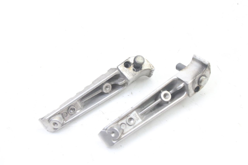 photo de COPPIA PEDANE POSTERIORI YAMAHA YP X-MAX XMAX 400 (2014 - 2017) - Primo piano tecnico