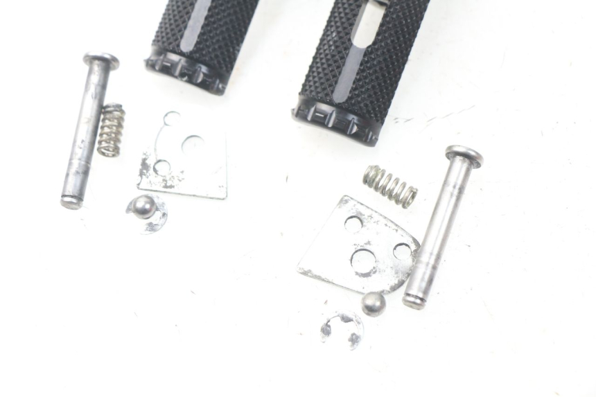 photo de COPPIA PEDANE POSTERIORI KAWASAKI Z Z900 900 (2017 - 2019) - Vista d'insieme del prodotto