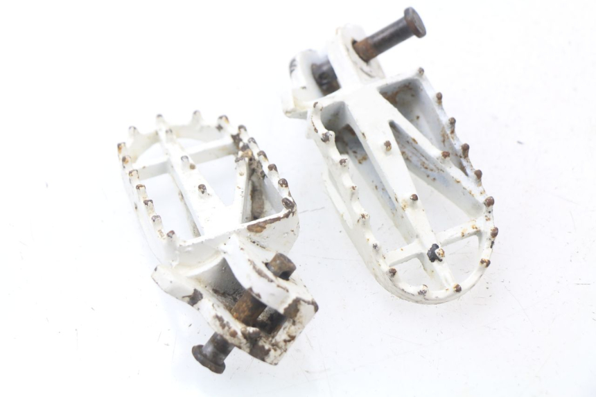 photo de PAIA DI PEDANE ANTERIORI ORION AGB37 CRF1 DIRT BIKE 125 (2013 - 2021) - Zoom sullo stato d'uso