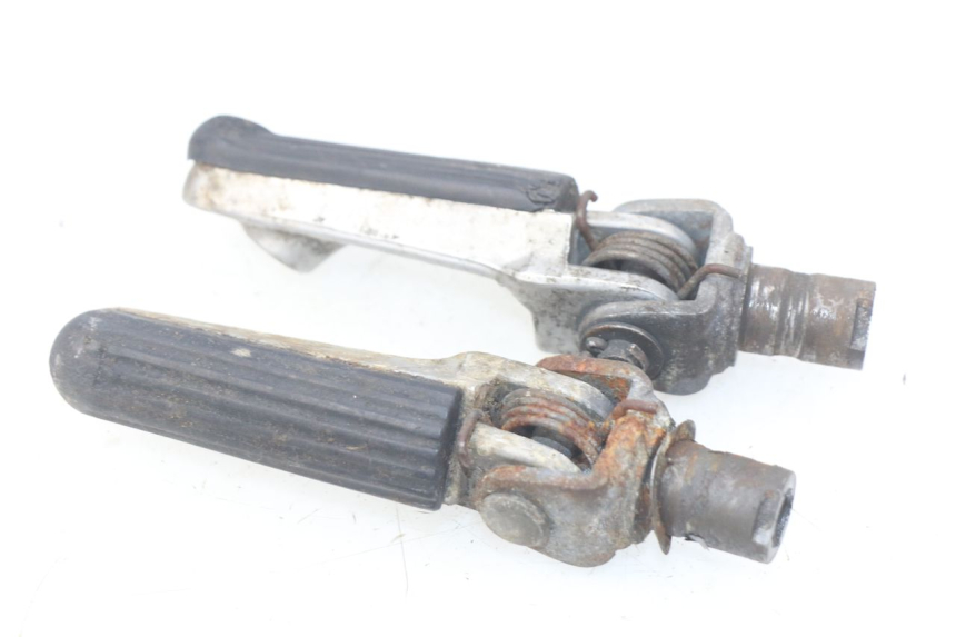 photo de PAIA DI PEDANE ANTERIORI HONDA CBR RR FIREBLADE 900 (1992 - 1994) - Vista d'insieme del prodotto