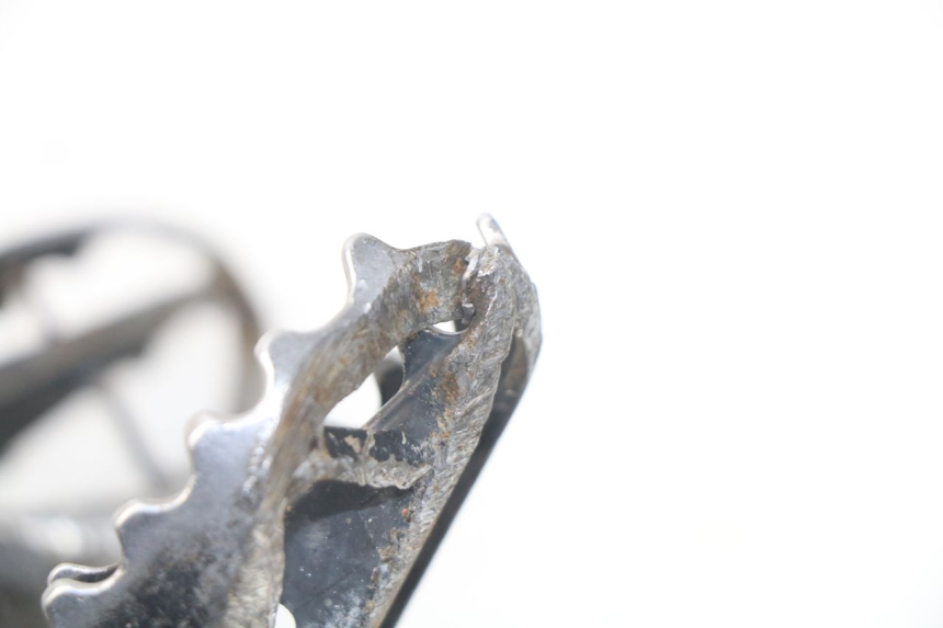 photo de PEDANA ANTERIORE HONDA CRF CR-F 450 (2005 - 2008) - Zoom sullo stato d'uso