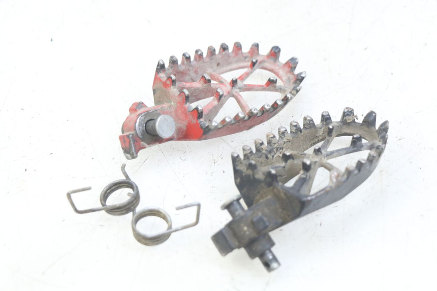 photo de PAIA DI PEDANE ANTERIORI APOLLO DIRT BIKE 125 (2010 - 2018) - Altra angolazione