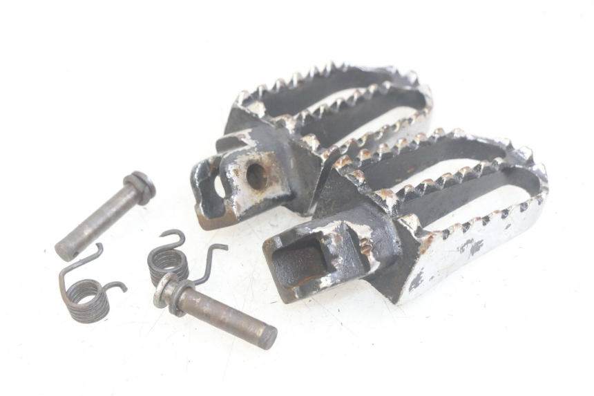 photo de PAIA DI PEDANE ANTERIORI LONCIN DIRT BIKE 125 - Zoom sullo stato d'uso