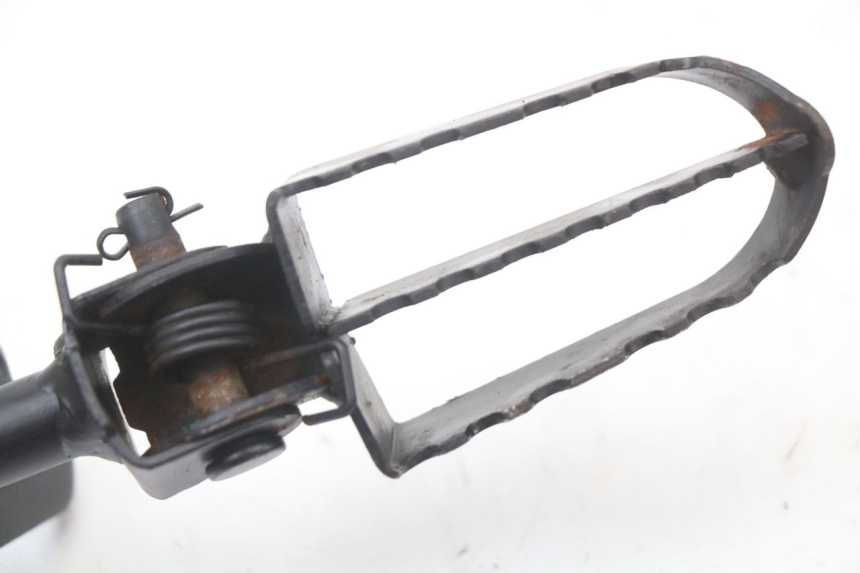 photo de PAIA DI PEDANE ANTERIORI CCR DIRT BIKE 125 - Primo piano tecnico