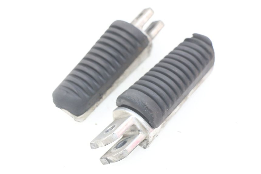 photo de PAIA DI PEDANE ANTERIORI YAMAHA FJR ABS 1300 (2016 - 2020) - Primo piano tecnico