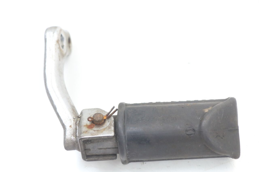 photo de COPPIA PEDANE ANTERIORI SUZUKI GN 125 (1997 - 2000) - Marcature e riferimenti originali