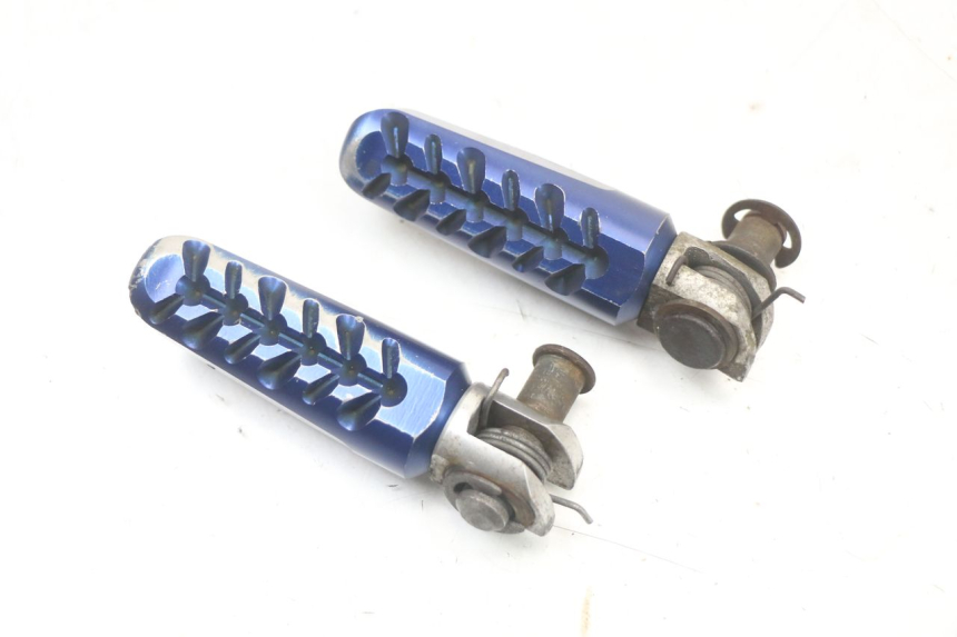 photo de PEDANA ANTERIORE KAWASAKI ZR7 ZR-7 S 750 (1999 - 2004) - Vista principale