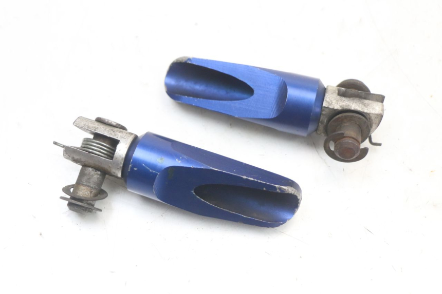 photo de PEDANA ANTERIORE KAWASAKI ZR7 ZR-7 S 750 (1999 - 2004) - Altra angolazione