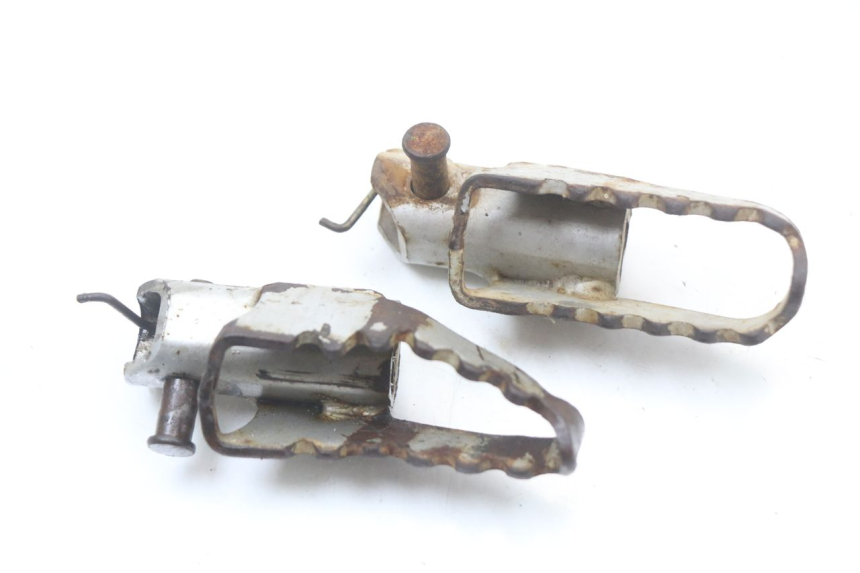 photo de PEDANA ANTERIORE KAWASAKI KDX 125 (1990 - 1991) - Altra angolazione