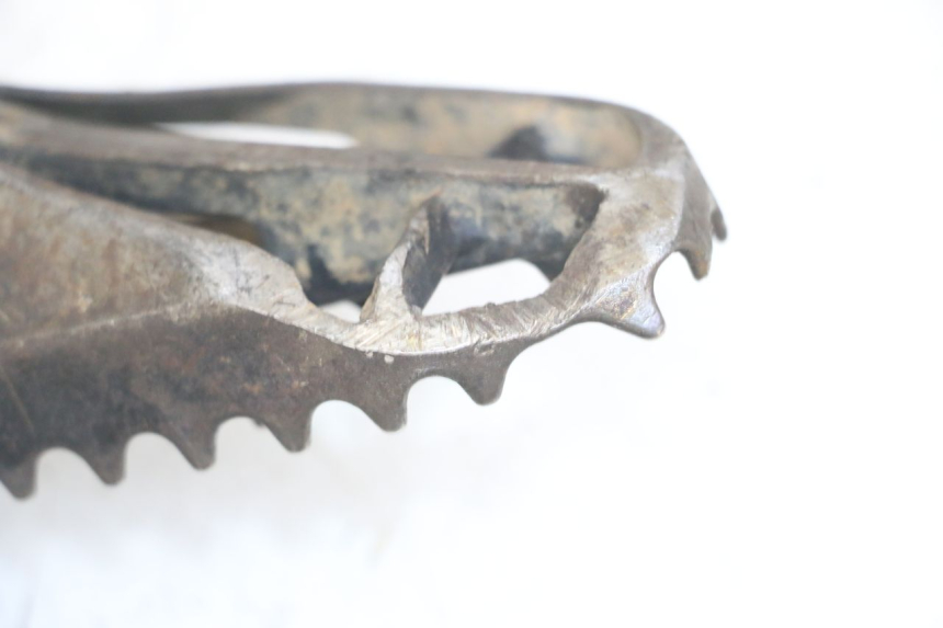 photo de PEDANA ANTERIORE KAWASAKI KX F KXF 450 (2009 - 2011) - Dettaglio del componente