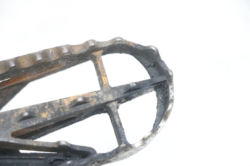 photo de PEDANA ANTERIORE KAWASAKI KX F KXF 450 (2009 - 2011) - Zoom sullo stato d'uso