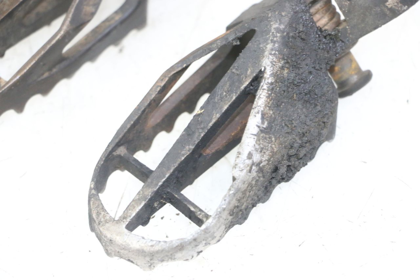 photo de PEDANA ANTERIORE KAWASAKI KX F KXF 450 (2009 - 2011) - Vista d'insieme del prodotto