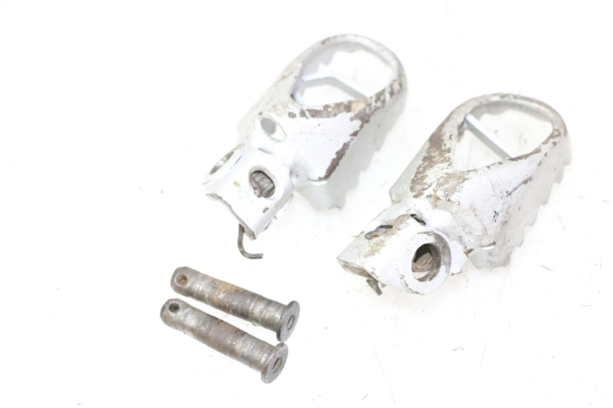 photo de COPPIA PEDANE ANTERIORI KAWASAKI KX 65 (2000 - 2019) - Zoom sullo stato d'uso