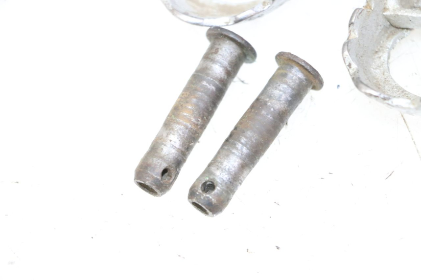 photo de COPPIA PEDANE ANTERIORI KAWASAKI KX 65 (2000 - 2019) - Ricambio usato controllato