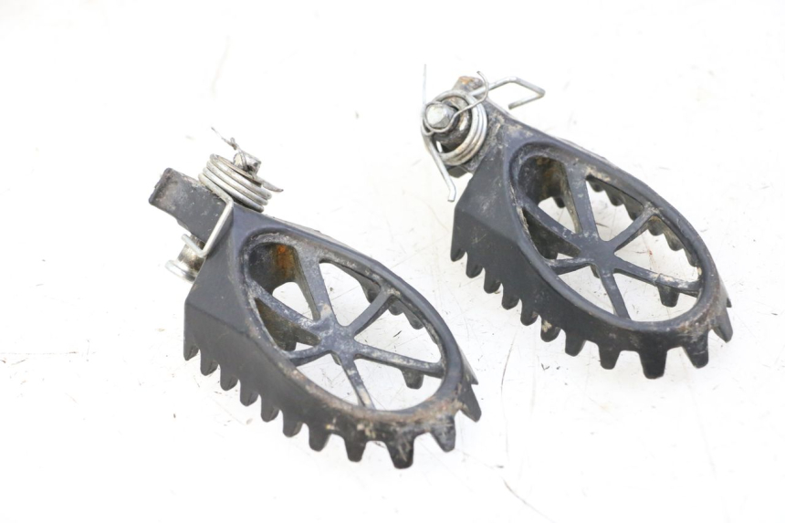 photo de PAIA DI PEDANE ANTERIORI APOLLO RFZ 125 - Zoom sullo stato d'uso