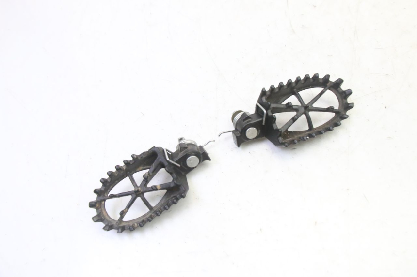 photo de PAIA DI PEDANE ANTERIORI APOLLO RFZ 125 - Vista principale