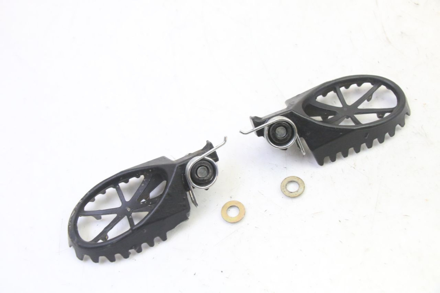 photo de PAIA DI PEDANE ANTERIORI APOLLO RFZ 125 - Primo piano tecnico