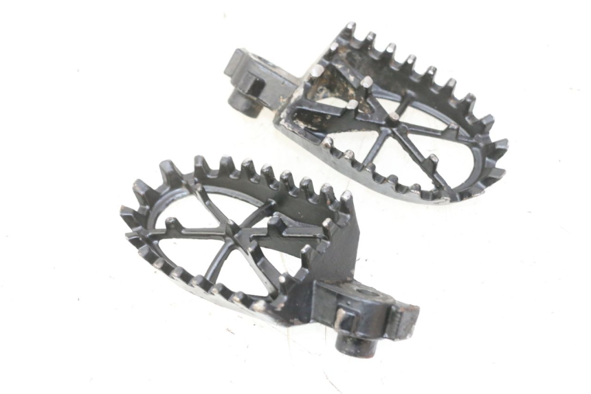 photo de PAIA DI PEDANE ANTERIORI APOLLO RFZ 125 - Vista principale