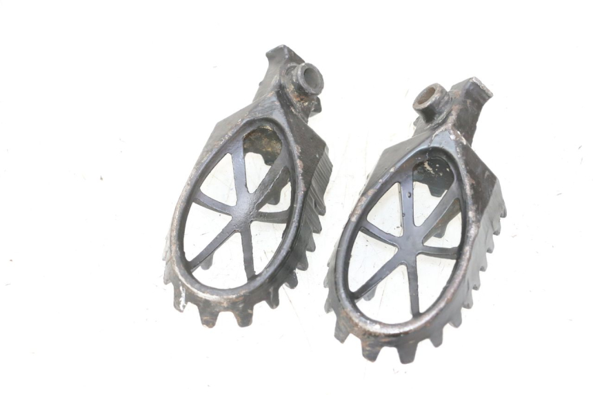 photo de PAIA DI PEDANE ANTERIORI APOLLO RFZ 125 - Zoom sullo stato d'uso