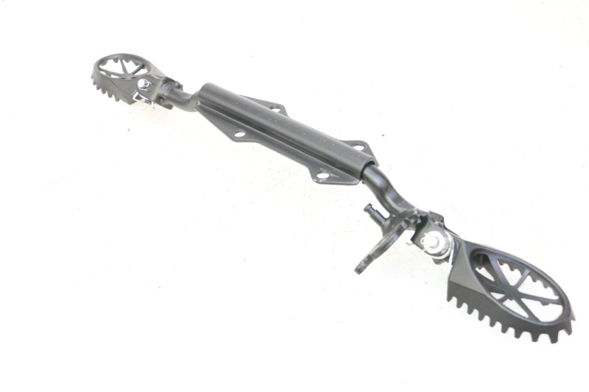 photo de PAIA DI PEDANE ANTERIORI APOLLO RFZ 125 - Zoom sullo stato d'uso