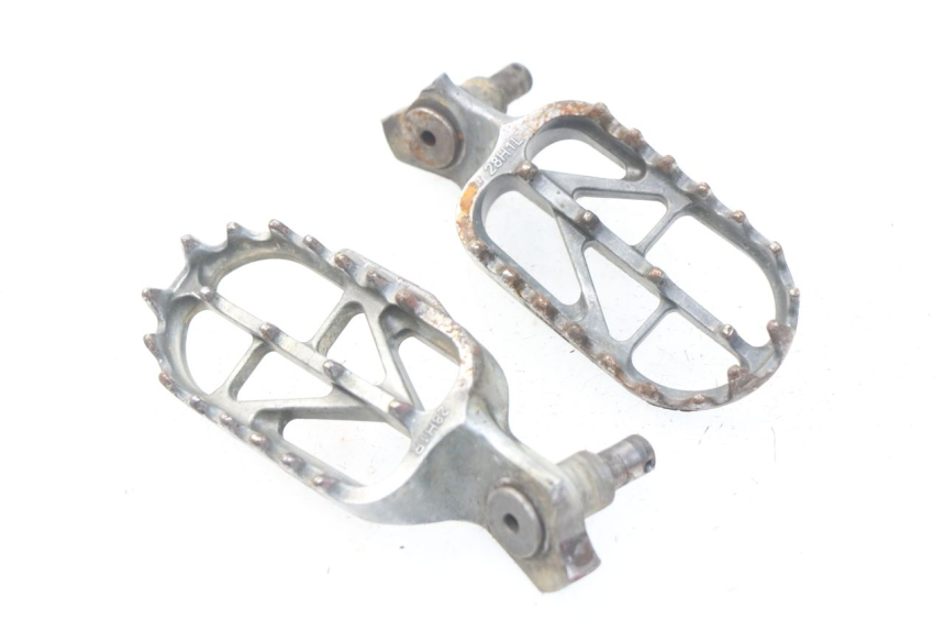 photo de COPPIA PEDANE ANTERIORI SUZUKI RMZ RM-Z 450 (2008 - 2011) - Vista principale