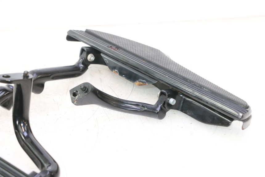 photo de PEDANA ANTERIORE HARLEY DAVIDSON ROAD GLIDE FLTRXSE 1920 (2018 - 2022) - Caratteristiche distintive