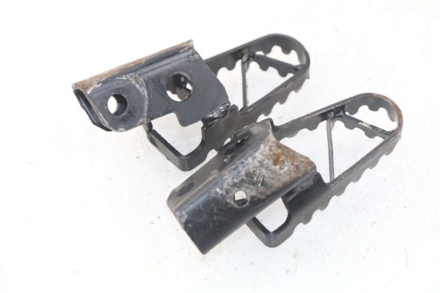 photo de COPPIA PEDANE ANTERIORI MINI MX ROOKIE 125 - Zoom sullo stato d'uso