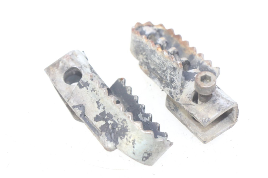 photo de PAIA DI PEDANE ANTERIORI DERBI SENDA 50 (2003 - 2005) - Primo piano tecnico