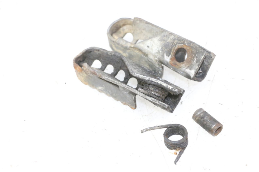 photo de PAIA DI PEDANE ANTERIORI GILERA SMT SUPERMOTARD 50 (2009 - 2017) - Altra angolazione