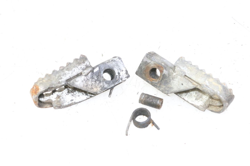 photo de PAIA DI PEDANE ANTERIORI GILERA SMT SUPERMOTARD 50 (2009 - 2017) - Dettagli dei punti di fissaggio