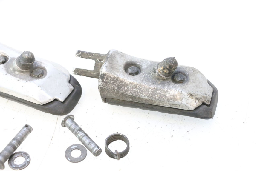photo de PEDANA ANTERIORE HONDA ST PAN EUROPEAN 1100 (1990 - 2002) - Primo piano tecnico