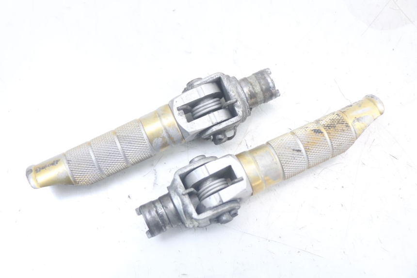 photo de PAIA DI PEDANE ANTERIORI SUZUKI SV N 650 (1999 - 2002) - Vista principale