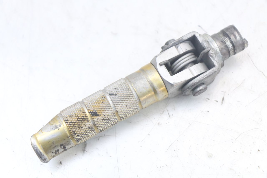 photo de PAIA DI PEDANE ANTERIORI SUZUKI SV N 650 (1999 - 2002) - Stato della superficie e materiale