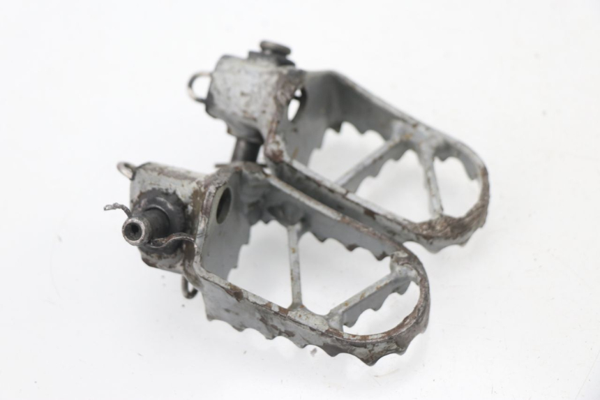 photo de COPPIA PEDANE ANTERIORI KTM SX 65 (2003 - 2008) - Zoom sullo stato d'uso