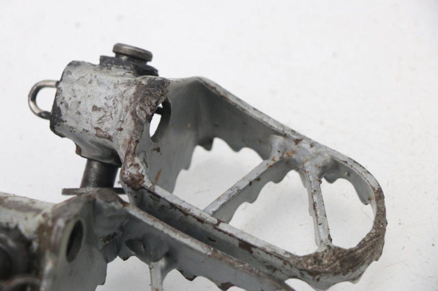 photo de COPPIA PEDANE ANTERIORI KTM SX 65 (2003 - 2008) - Altra angolazione