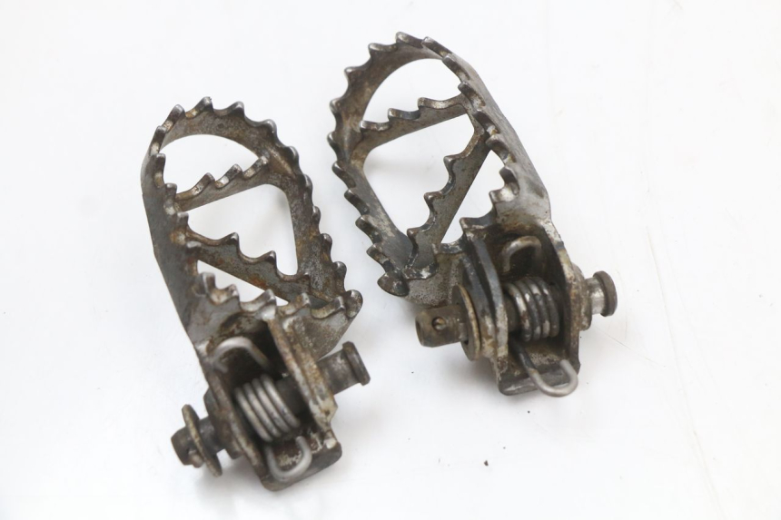 photo de PEDANA ANTERIORE KTM SX 85 (2013 - 2017) - Zoom sullo stato d'uso