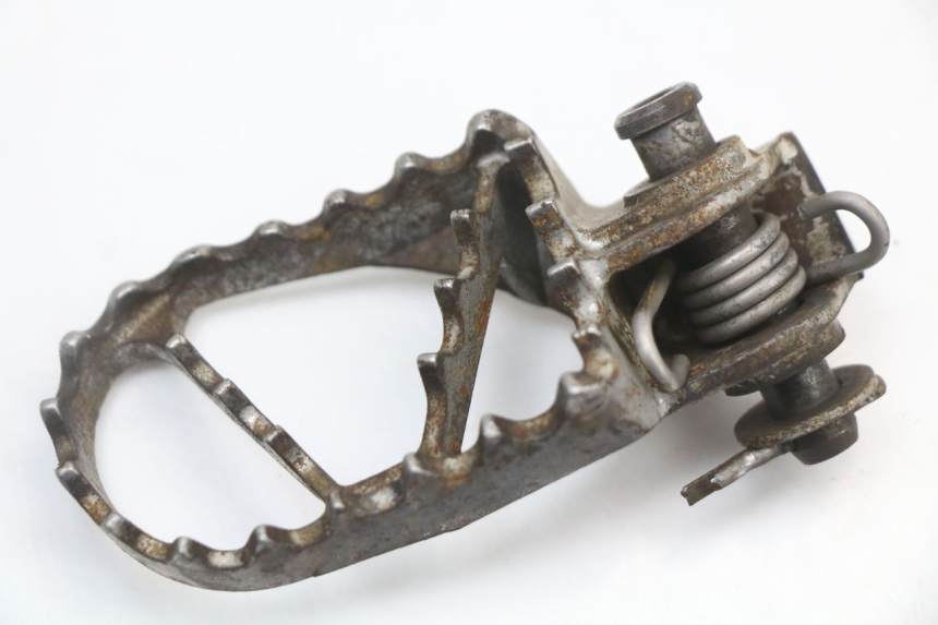 photo de PEDANA ANTERIORE KTM SX 85 (2013 - 2017) - Primo piano tecnico