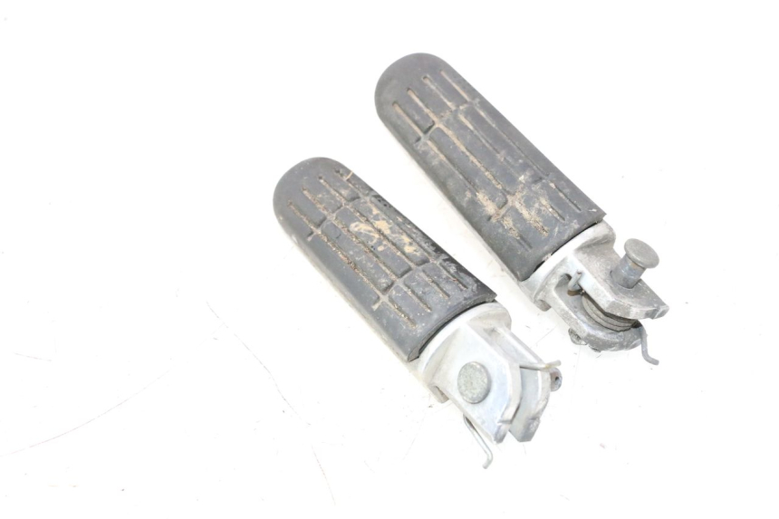 photo de PEDANA ANTERIORE YAMAHA TDM ABS 900 (2002 - 2014) - Zoom sullo stato d'uso